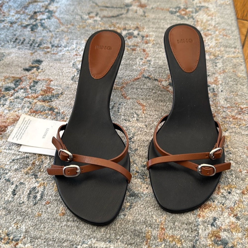 Mango sandal die cut straps leather